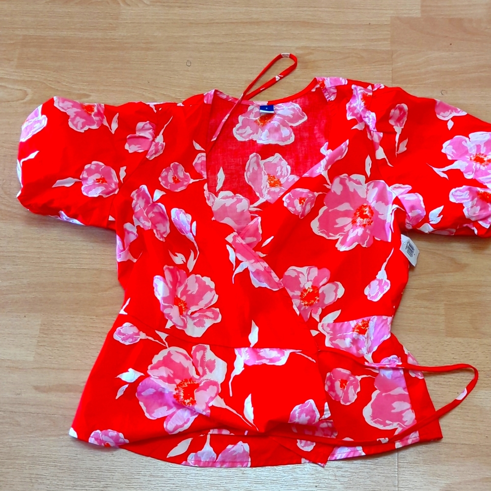 Old Navy floral blouse